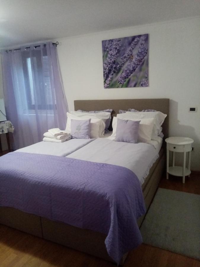 Rooms Serafin-Lavanda Motovun Exterior foto